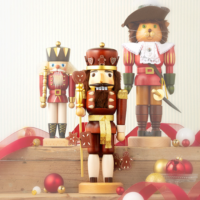 Calny〈カルニー〉 くるみ割り人形 クッキーを持つ王様